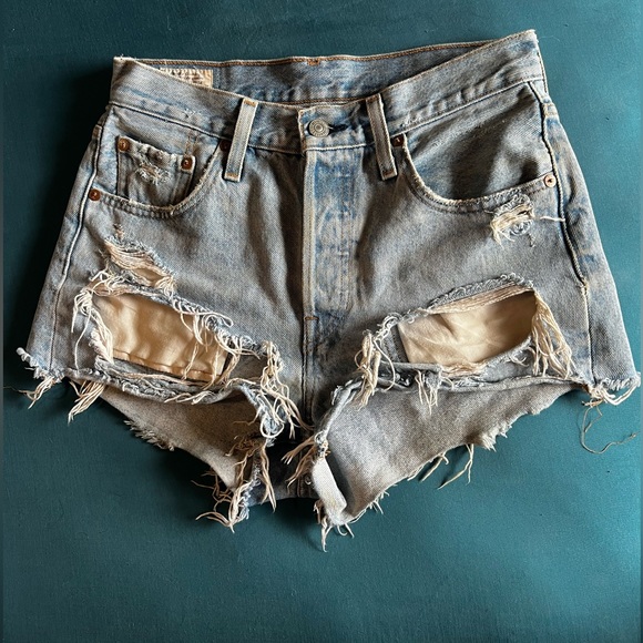 Levi’s 501 Distressed Short shorts W25” - Picture 1 of 5